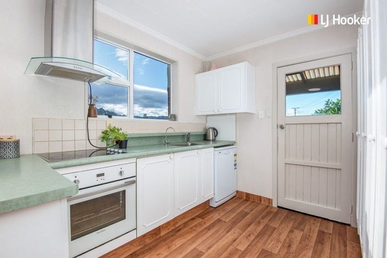 Photo of property in 11 Martin Road, Fairfield, Dunedin, 9018