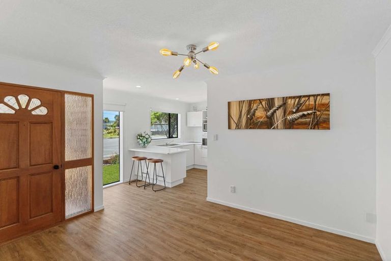 Photo of property in 1/38 Beauford Place, Parklands, Christchurch, 8083