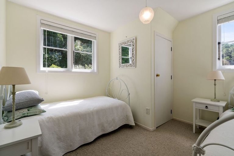 Photo of property in 5 Khouri Avenue, Karori, Wellington, 6012
