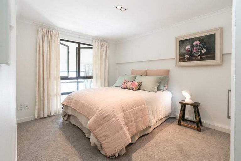 Photo of property in Augusta Apartments, 16/254 Willis Street, Te Aro, Wellington, 6011