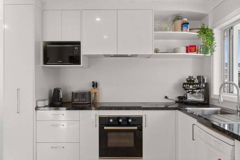 Photo of property in 2 Clarke Avenue, Te Aroha, 3320