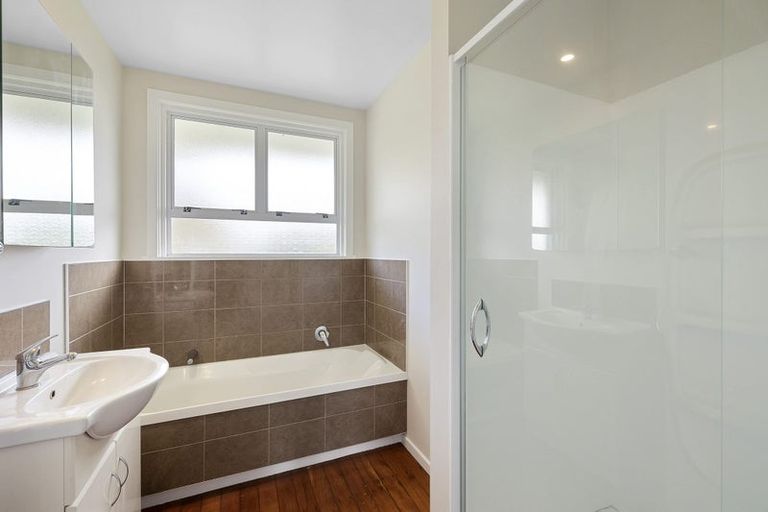 Photo of property in 252 Huatoki Street, Upper Vogeltown, New Plymouth, 4310