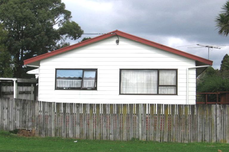 Photo of property in 2/70 Pomaria Road, Henderson, Auckland, 0610