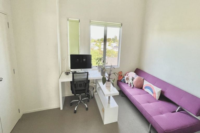 Photo of property in 89 Albionvale Road, Glen Eden, Auckland, 0602