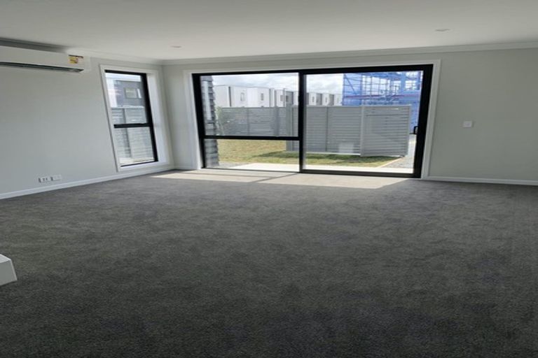 Photo of property in 33 Harewood Street, Whenuapai, Auckland, 0618