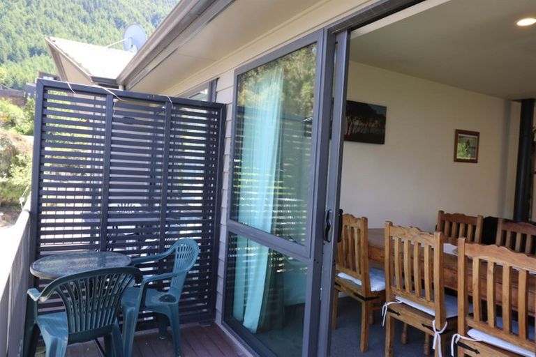 Photo of property in Arno Apartment, 2/8 Mckerrow Place, Sunshine Bay, Queenstown, 9300