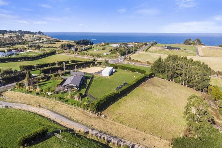Photo of property in 15 Green Island Bush Road, Blackhead, Dunedin, 9076