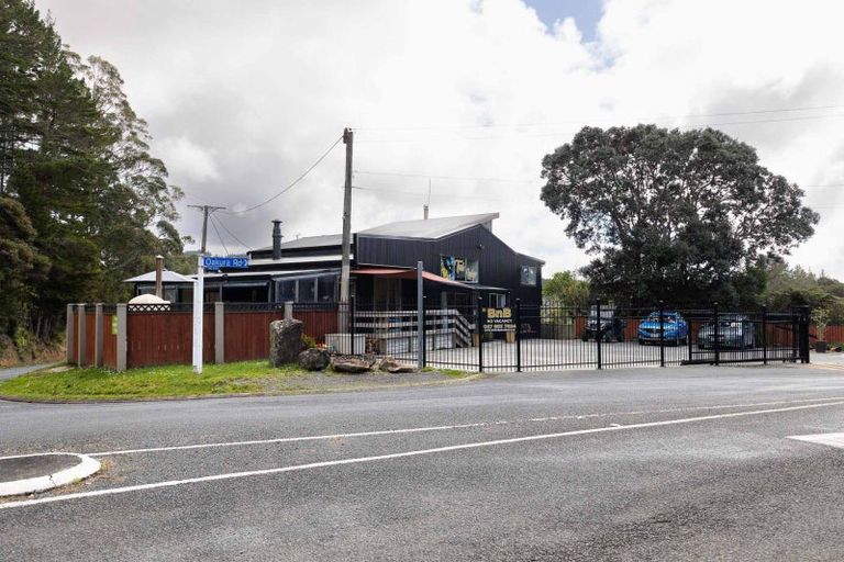 Photo of property in 3 Oakura Road, Oakura, Hikurangi, 0184