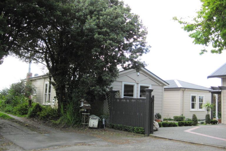 Photo of property in 2 Allison Street, Durie Hill, Whanganui, 4500