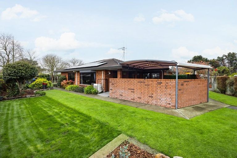 Photo of property in 2 Pascal Place, Flagstaff, Hamilton, 3210