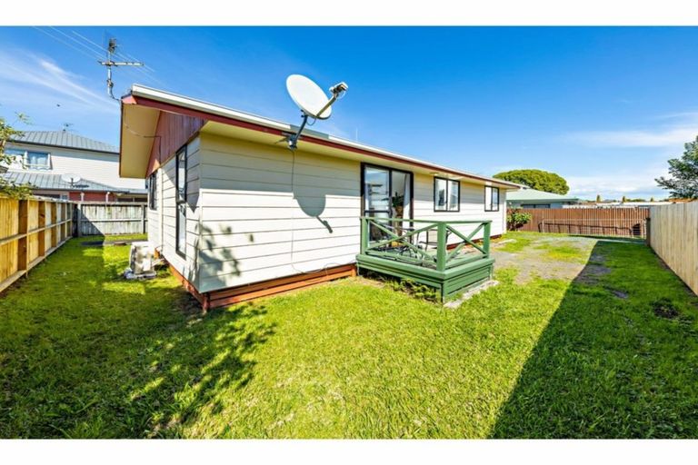 Photo of property in 3/35 Waterview Road West, Takanini, 2112
