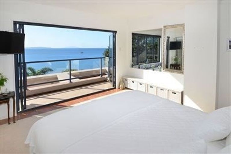 Photo of property in 102 Pacific Parade, Army Bay, Whangaparaoa, 0930