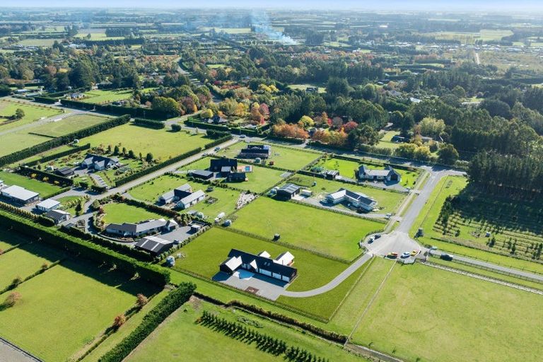 Photo of property in 14 Beal Place, Swannanoa, Kaiapoi, 7692