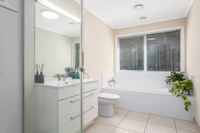 Photo of property in 1 Lindis Lane, Kelson, Lower Hutt, 5010
