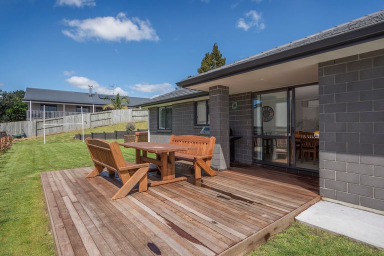 Photo of property in 28 Utopia Park Heights, Welcome Bay, Tauranga, 3112