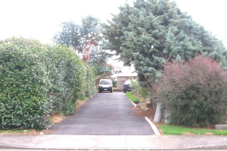 Photo of property in 18 He Awa Crescent, Waikanae, 5036