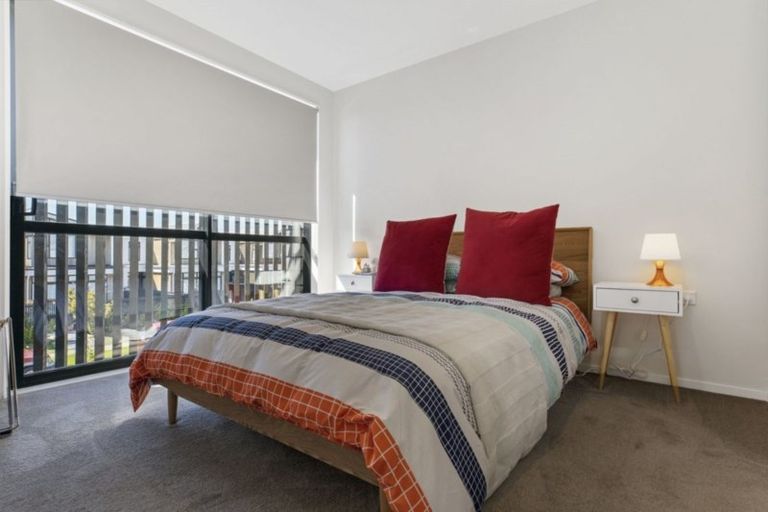 Photo of property in 6 Courage Road, Papakura, 2110