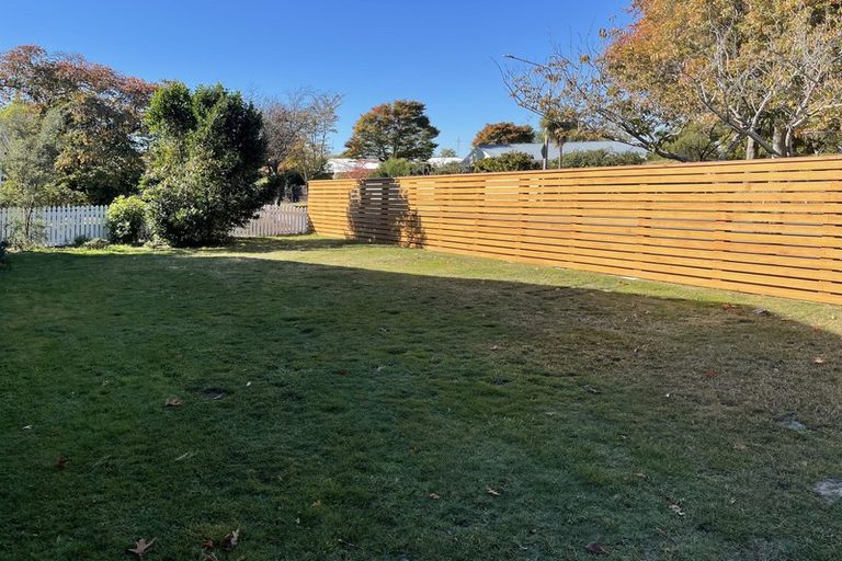 Photo of property in 31 Grahams Road, Ilam, Christchurch, 8041
