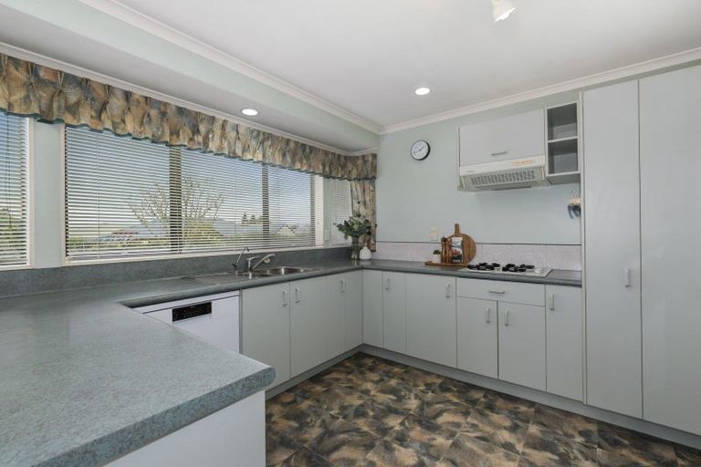 Photo of property in 1 Hinton Place, Pyes Pa, Tauranga, 3112