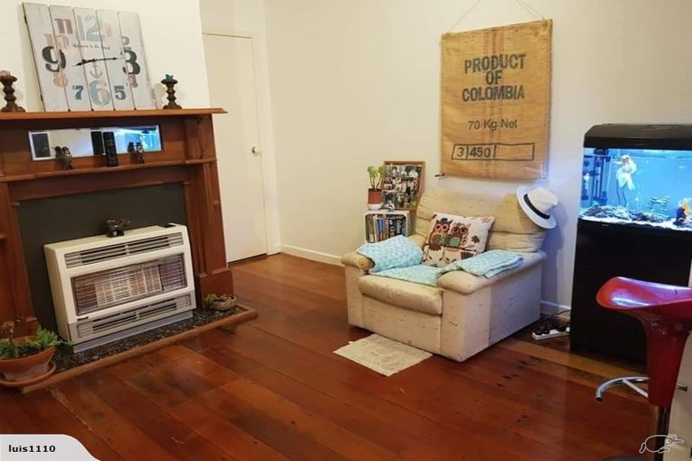 Photo of property in 27 Douglas Street, Mount Cook, Wellington, 6021