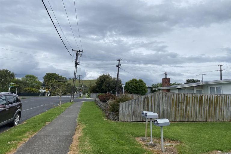 Photo of property in 2/44 Muir Avenue, Mangere Bridge, Auckland, 2022