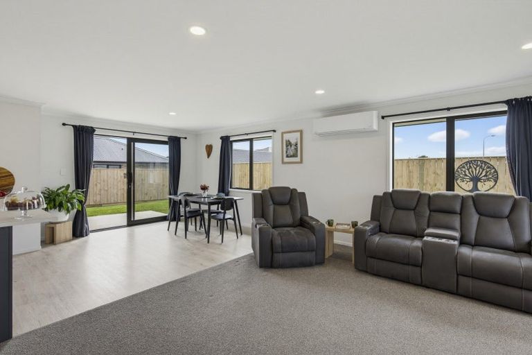 Photo of property in 42 Tainui Street, Levin, 5510