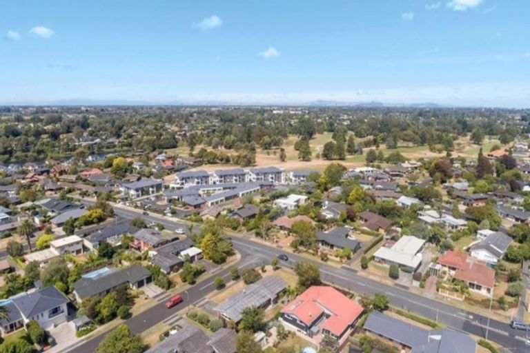 Photo of property in 1 Edwin Street, St Andrews, Hamilton, 3200