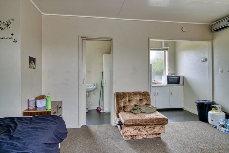 Photo of property in 1/382 Main Road North, Bay View, Napier, 4104