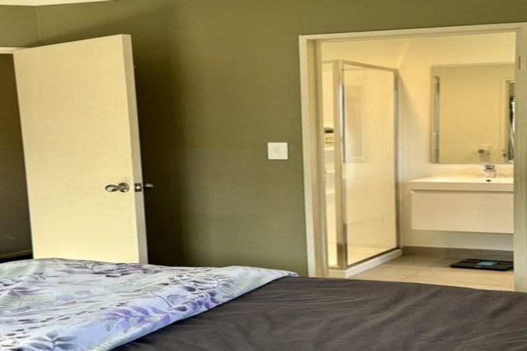 Photo of property in 15 Cate Road, Rototuna, Hamilton, 3210