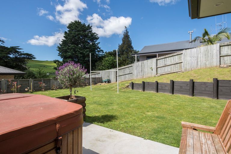 Photo of property in 28 Utopia Park Heights, Welcome Bay, Tauranga, 3112