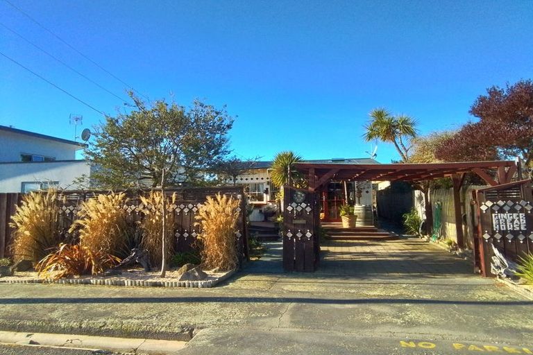 Photo of property in 39 Grantley Street, New Brighton, Christchurch, 8083