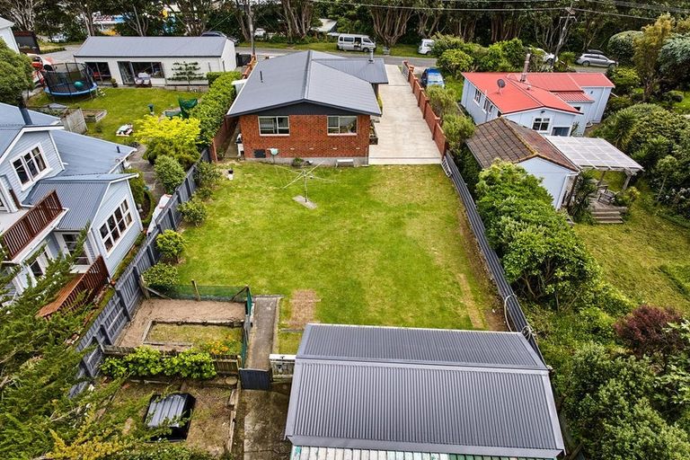 Photo of property in 2 Te Motu Road, Pukerua Bay, 5026