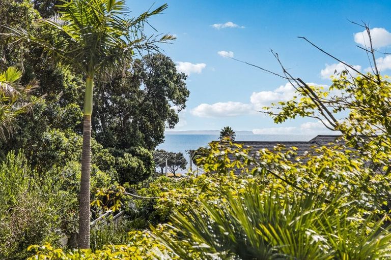 Photo of property in 2/13 Muritai Road, Milford, Auckland, 0620
