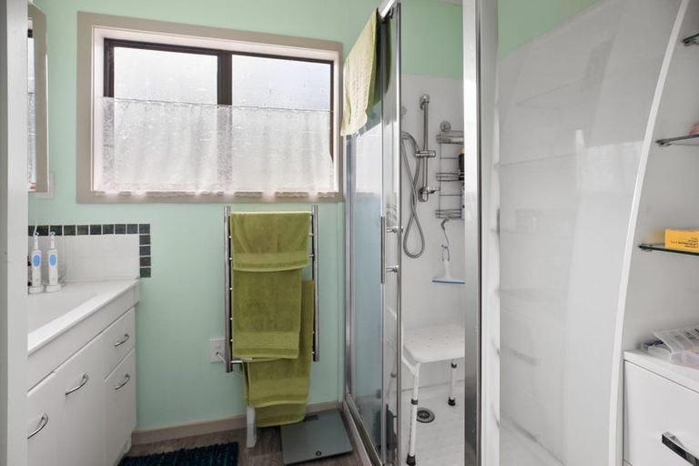 Photo of property in 2a Tatahi Street, Te Puru, Thames, 3575