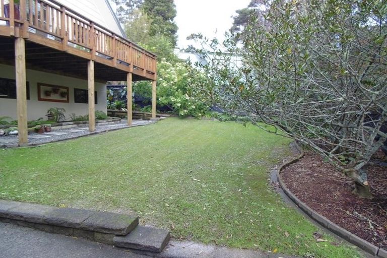 Photo of property in 42 Wirihana Road, Titirangi, Auckland, 0604