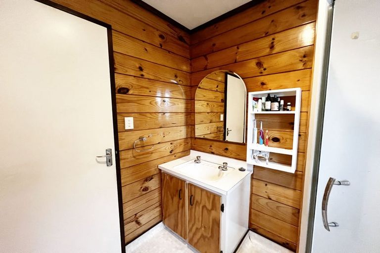 Photo of property in 17a Scotstoun Place, Glen Eden, Auckland, 0602