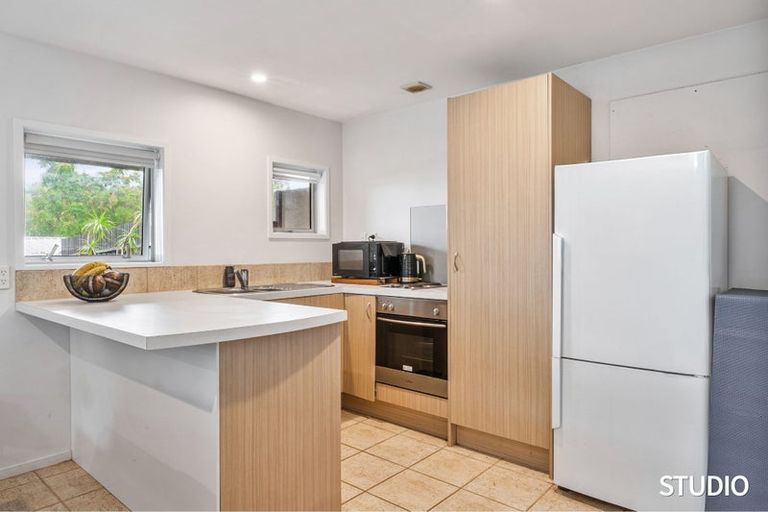 Photo of property in 25 Maxwelton Drive, Mairangi Bay, Auckland, 0630