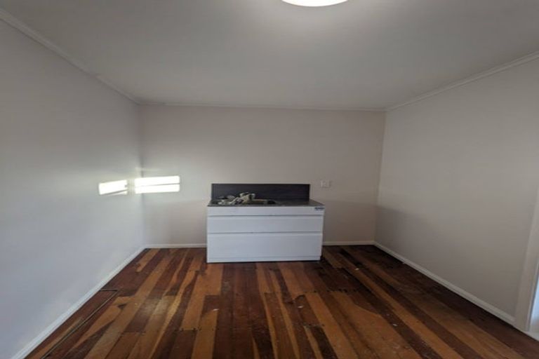 Photo of property in 19 Henry Street, Ebdentown, Upper Hutt, 5018