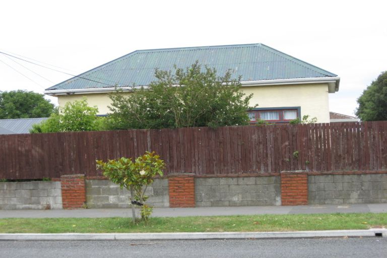 Photo of property in 2/82a Mackworth Street, Woolston, Christchurch, 8062