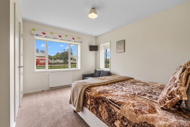 Photo of property in 100 Wingatui Road, Mosgiel, 9024