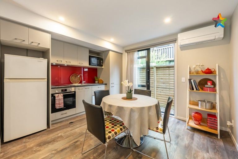 Photo of property in 6/185 High Street, Hutt Central, Lower Hutt, 5010