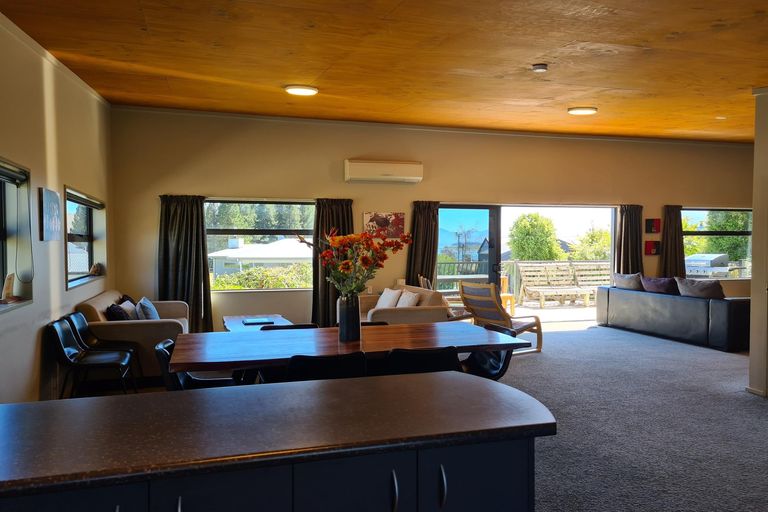 Photo of property in 25 Hamilton Drive, Lake Tekapo, 7999