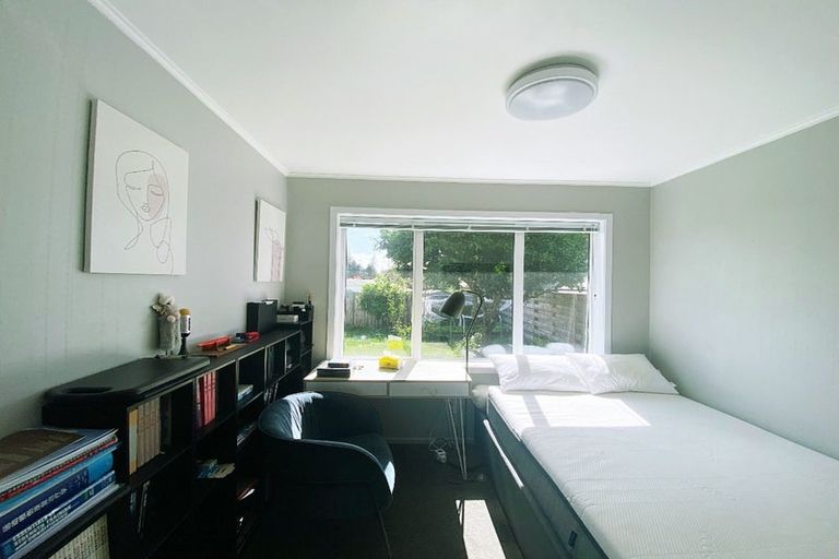 Photo of property in 12 Paulette Place, Queenwood, Hamilton, 3210