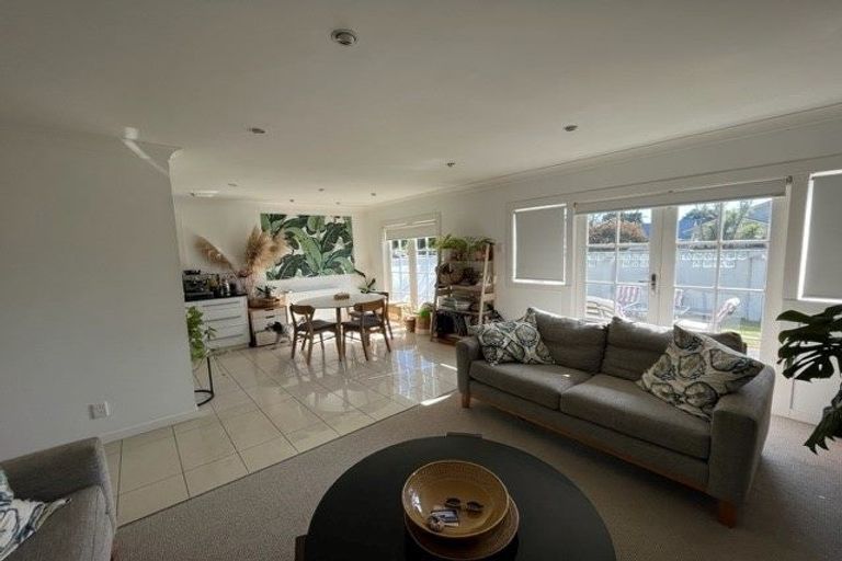 Photo of property in 281 Muritai Road, Eastbourne, Lower Hutt, 5013