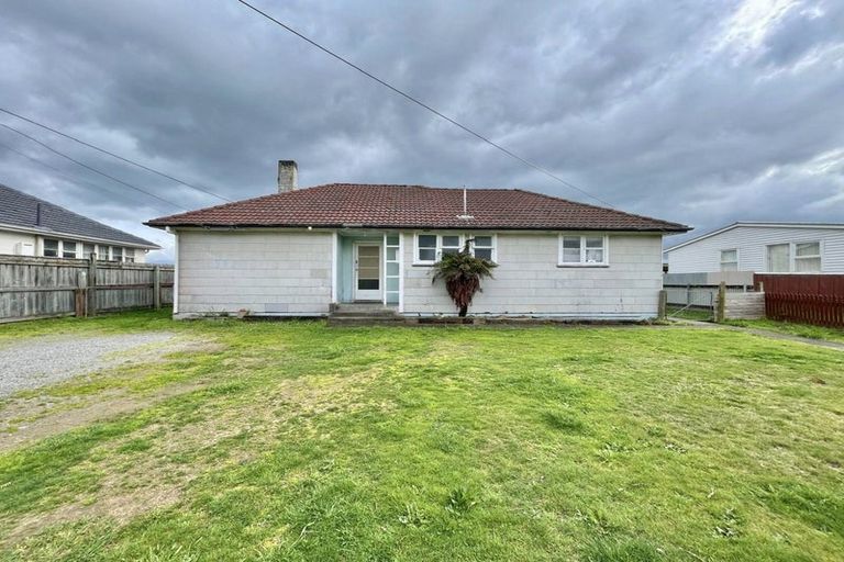 Photo of property in 36 Kummer Crescent, Masterton, 5810
