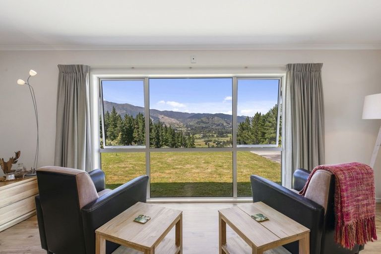 Photo of property in 24a Mount Marua Way, Timberlea, Upper Hutt, 5018