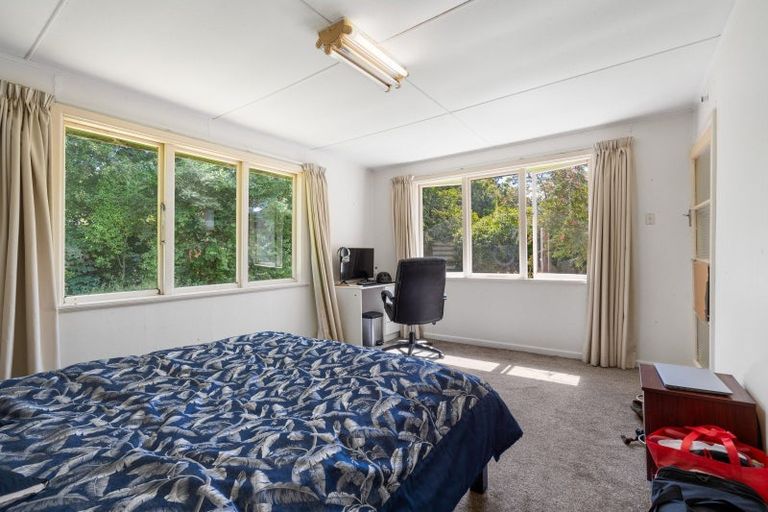 Photo of property in 16 Moore Street, Milton, 9220