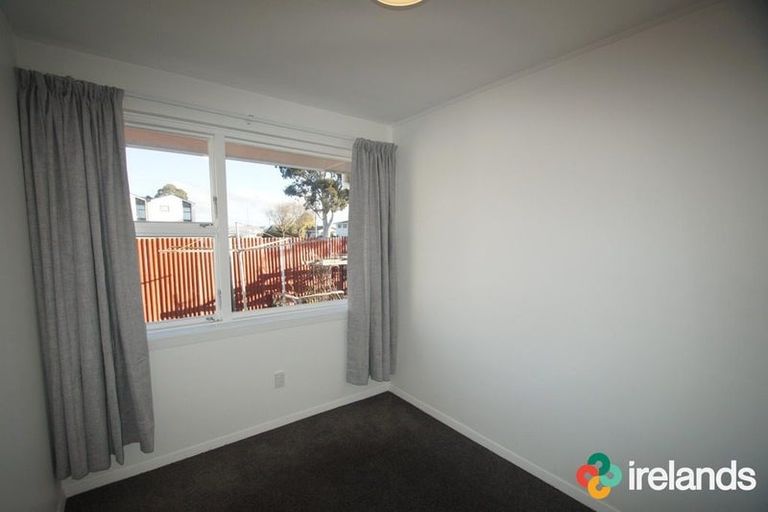 Photo of property in 2/124 Aldwins Road, Phillipstown, Christchurch, 8062