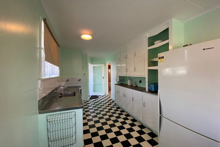 Photo of property in 9 Short Street, Waitara, 4320