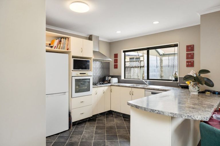 Photo of property in 36 Pelorus Street, Welcome Bay, Tauranga, 3112